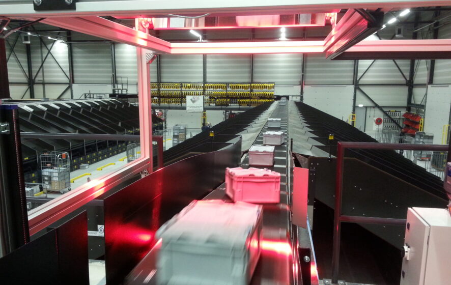 Barcode scannen van verpakking door een machine